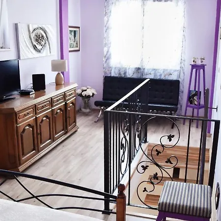 Lavender Cozy & Lovely 17 Daire *